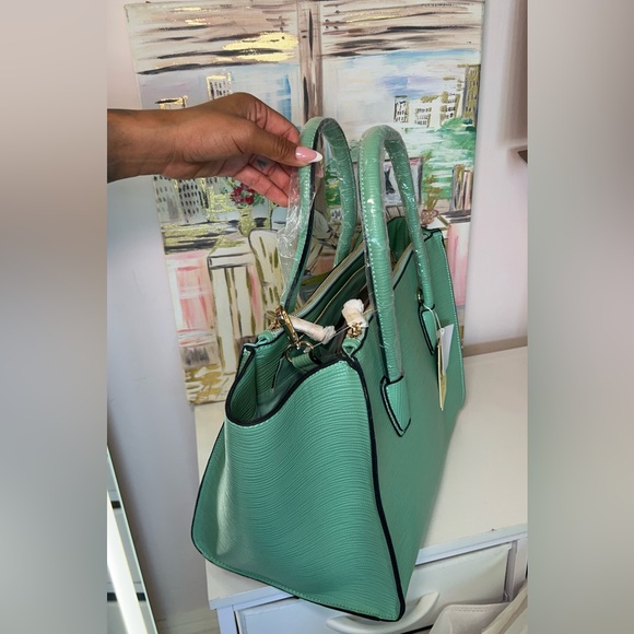 Mint Green Handbag - Picture 3 of 4
